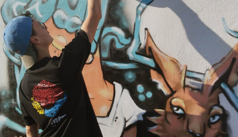 Graffiti Workshop & Tour with street artist DazCat